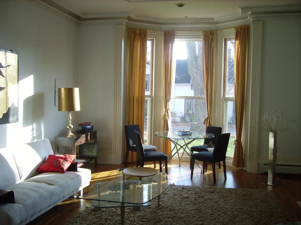 Absolute 1000 Islands Monthly Suites Ґананокве Номер фото