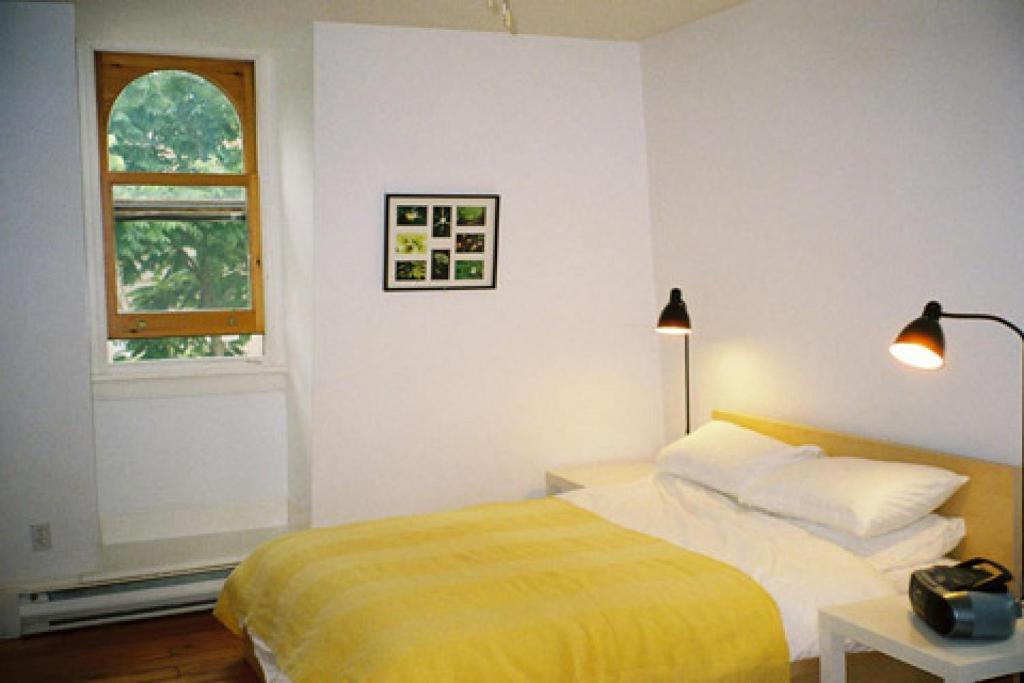 Absolute 1000 Islands Monthly Suites Ґананокве Номер фото